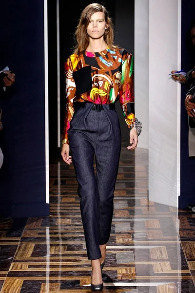 Look 17
